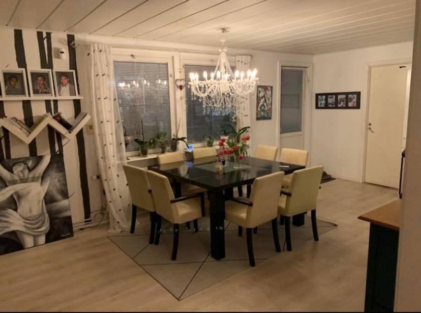 Own Private Room In A Big House! Lulea Ngoại thất bức ảnh